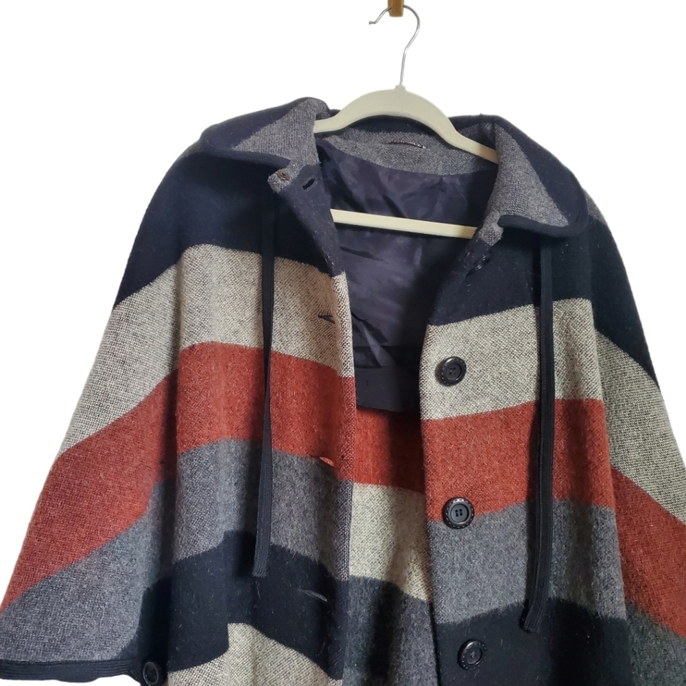Vintage 1960's Bickler Gray and Rust Wool Blanket Cape Coat Made in England - Picture 8 of 17